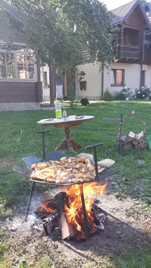 У Тарнавських Mykulychyn Dış mekan fotoğraf